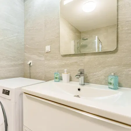 Laba Kasprowicza 20ab * Kolobřeh