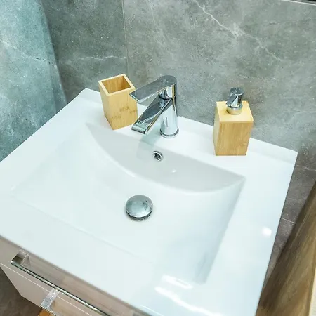 Laba Kasprowicza 20ab *